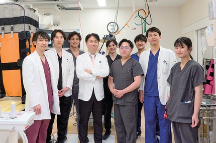 消化器内科の若手医師と女性医師たち