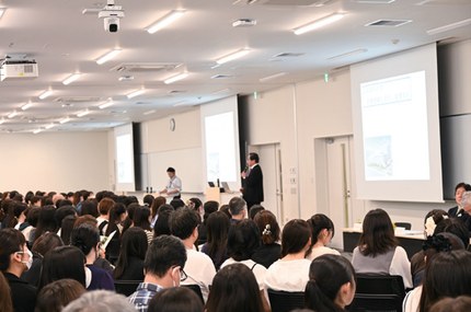 オープンキャンパスの大学説明会